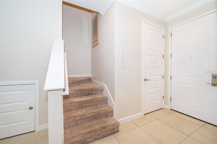 Image No.9-2 Bed Townhouse for sale