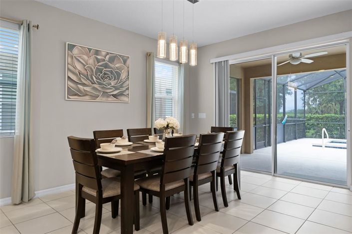 Image No.14-5 Bed Property for sale