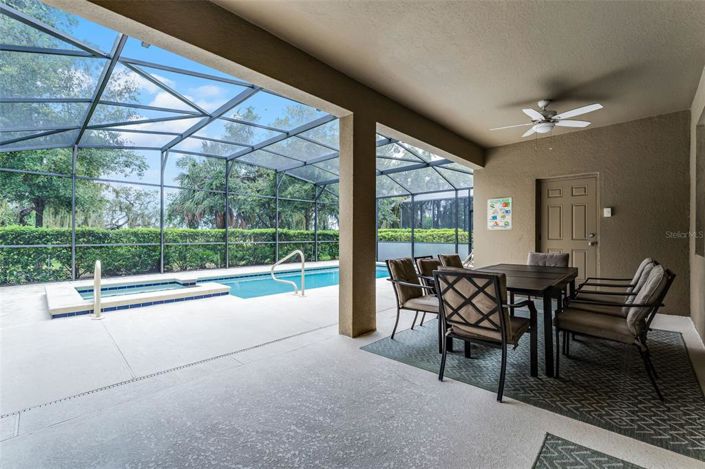 Image No.40-5 Bed Property for sale