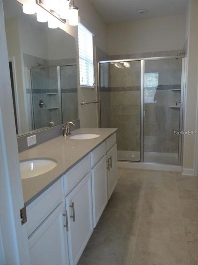 Image No.11-3 Bed Property for sale