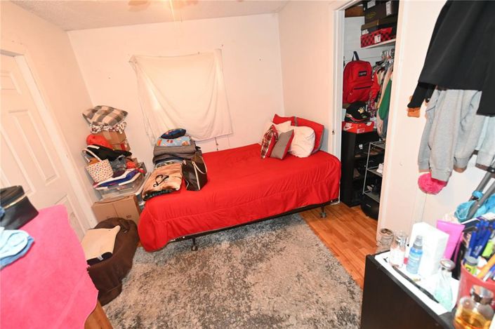 Image No.24-4 Bed Property for sale