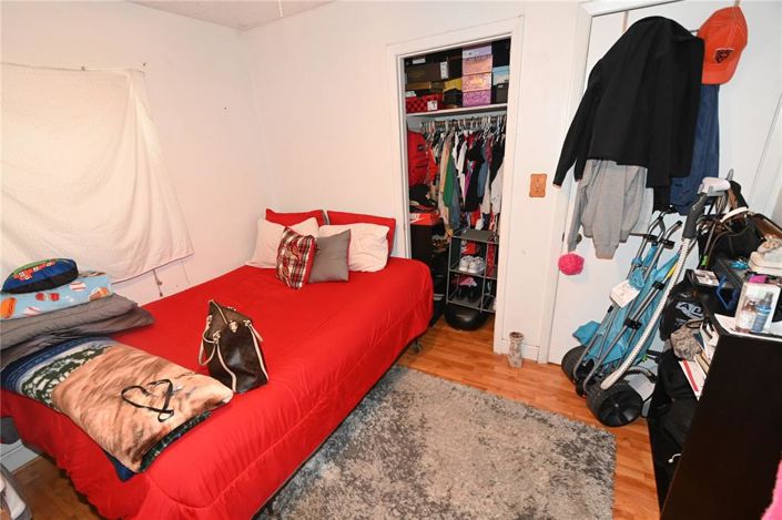 Image No.26-4 Bed Property for sale