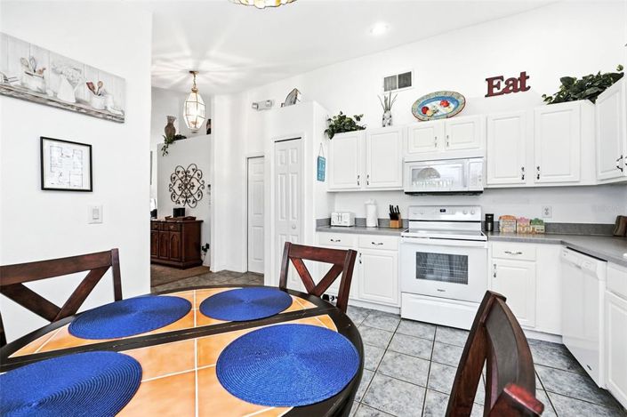 Image No.16-4 Bed Property for sale