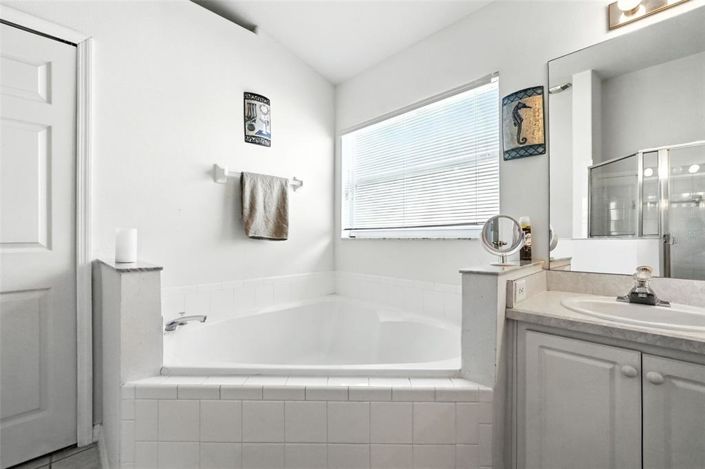 Image No.22-4 Bed Property for sale