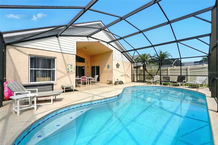 Image No.37-4 Bed Property for sale