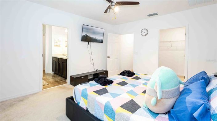 Image No.12-4 Bed Property for sale