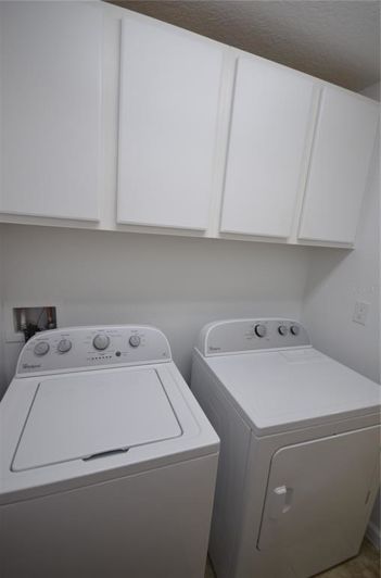 Image No.20-6 Bed Property for sale