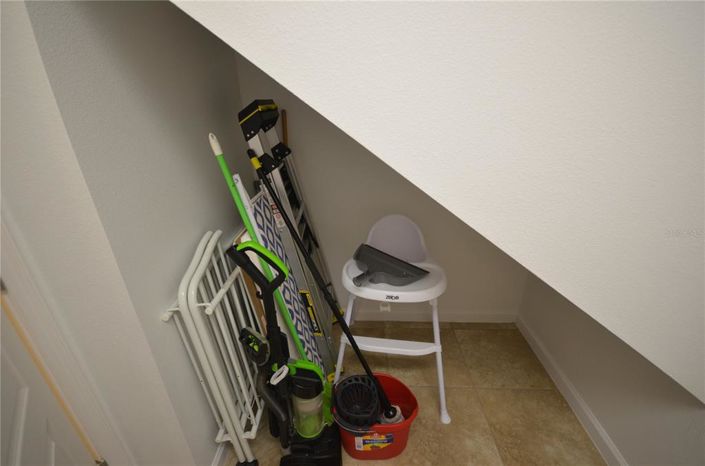 Image No.22-6 Bed Property for sale