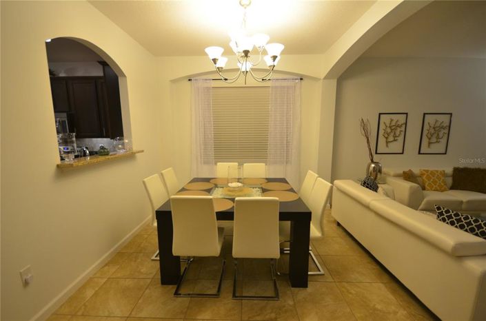 Image No.5-6 Bed Property for sale