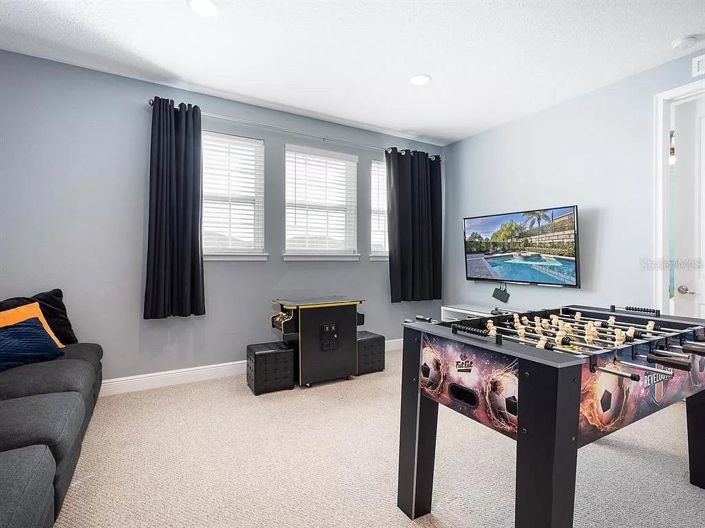 Image No.11-6 Bed Property for sale