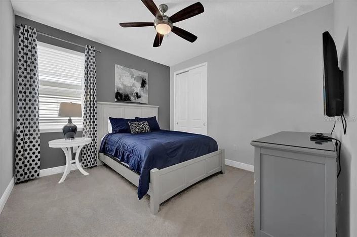 Image No.18-6 Bed Property for sale