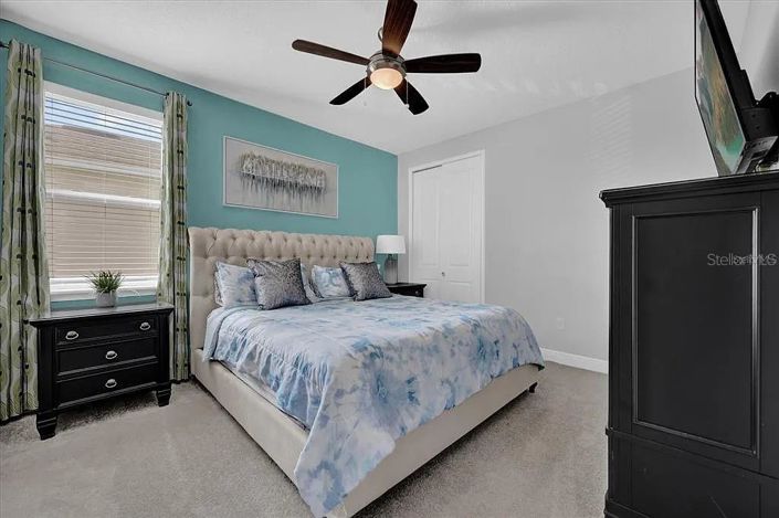 Image No.19-6 Bed Property for sale