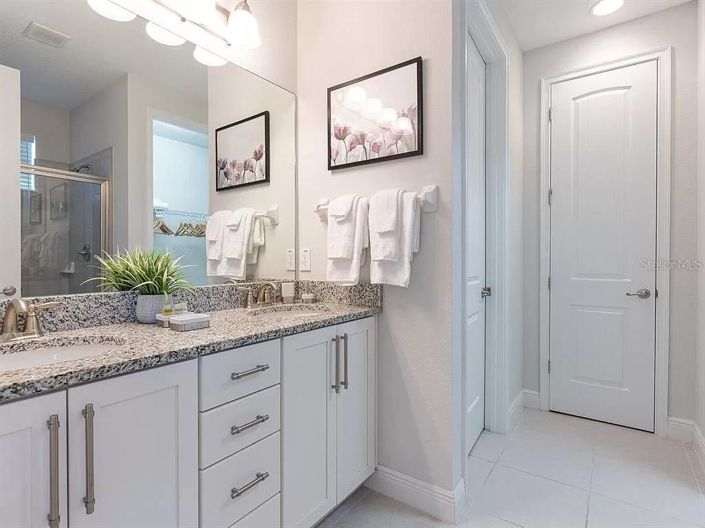 Image No.29-6 Bed Property for sale