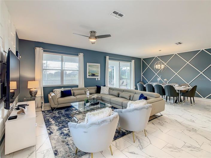 Image No.16-8 Bed Property for sale