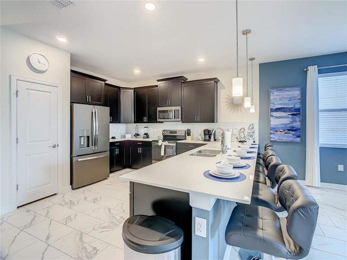 Image No.19-8 Bed Property for sale