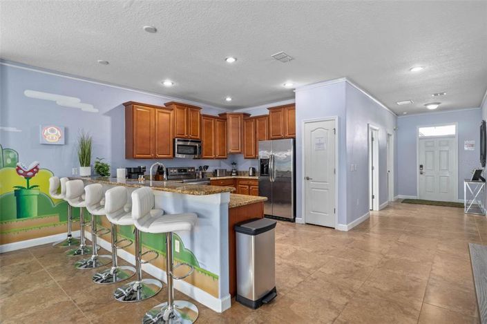 Image No.20-8 Bed Property for sale