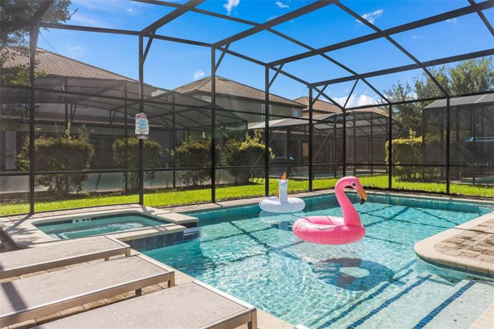 Image No.4-8 Bed Property for sale