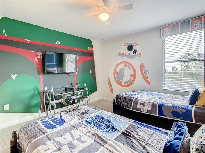 Image No.14-8 Bed Property for sale