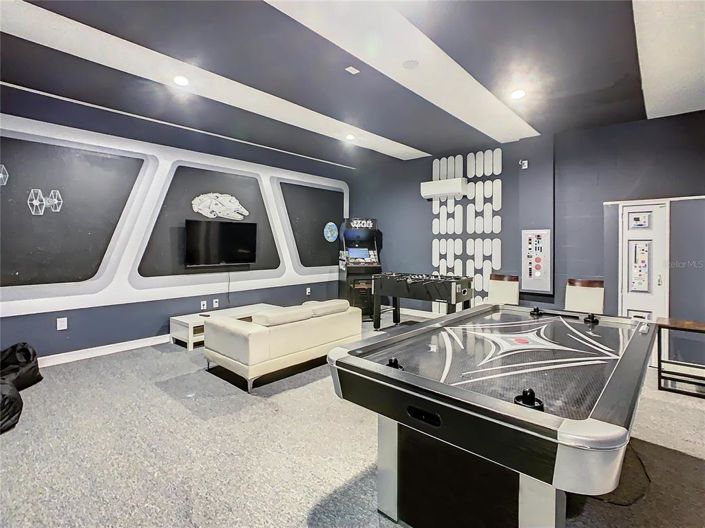 Image No.5-8 Bed Property for sale