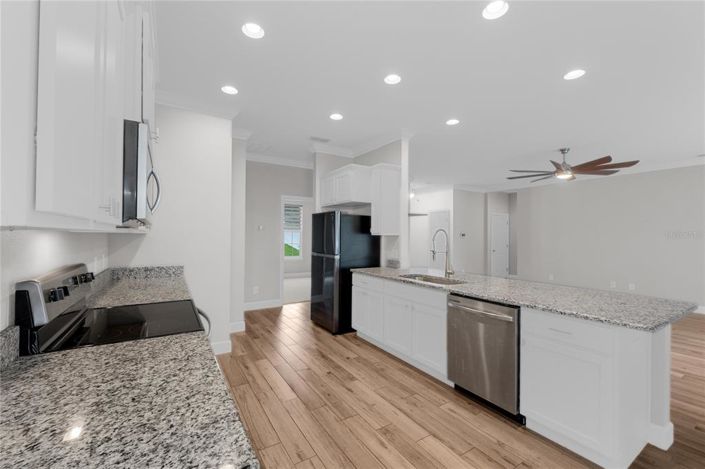 Image No.11-3 Bed Property for sale