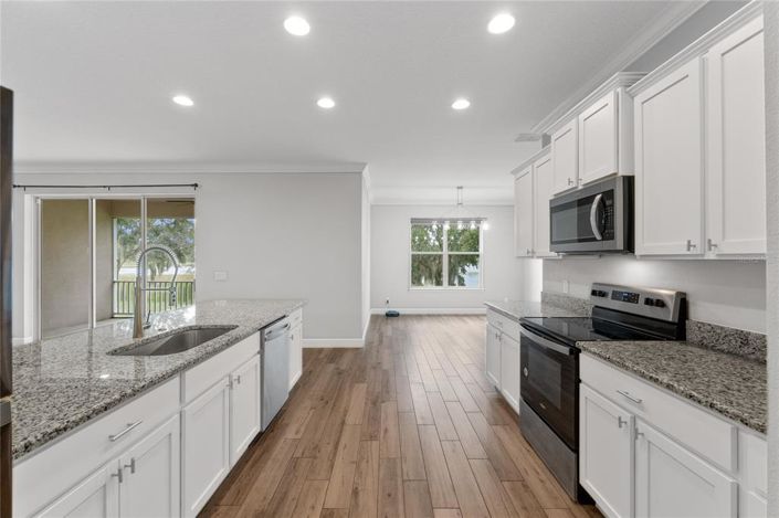 Image No.12-3 Bed Property for sale