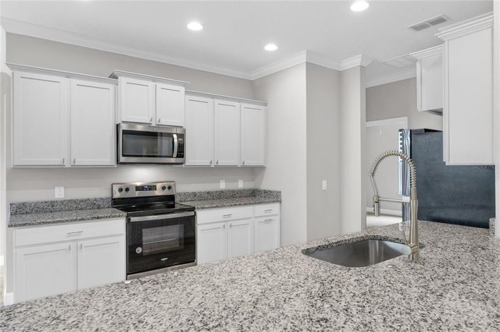 Image No.14-3 Bed Property for sale