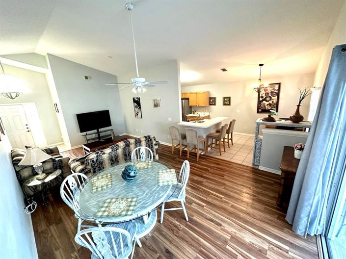 Image No.4-3 Bed Property for sale