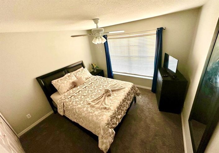 Image No.9-3 Bed Property for sale