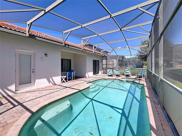 Image No.25-4 Bed Property for sale