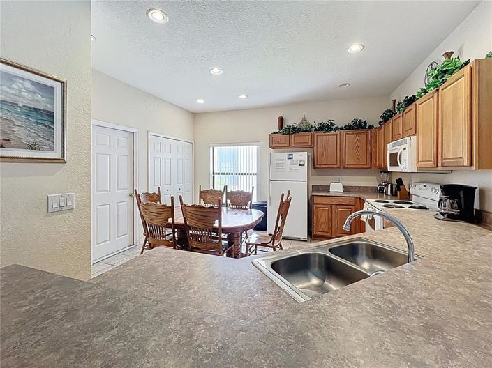 Image No.9-4 Bed Property for sale