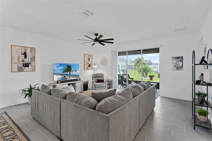 Image No.10-Propriété de 4 chambres à vendre à Davenport