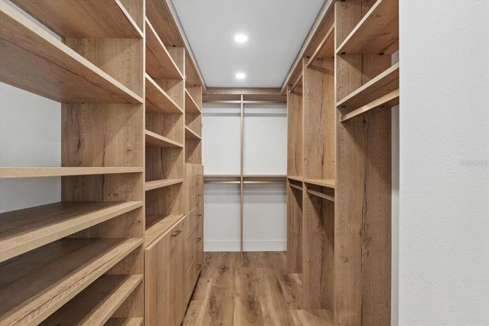 Image No.29-3 Bed Property for sale