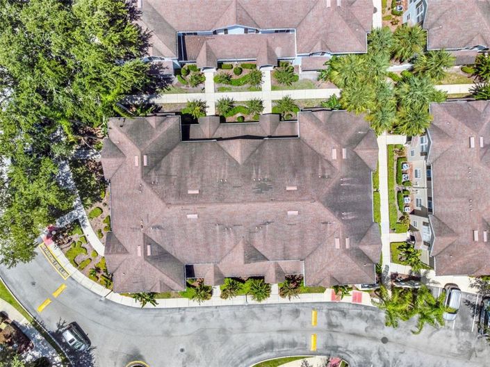 Image No.26-4 Bed Townhouse for sale