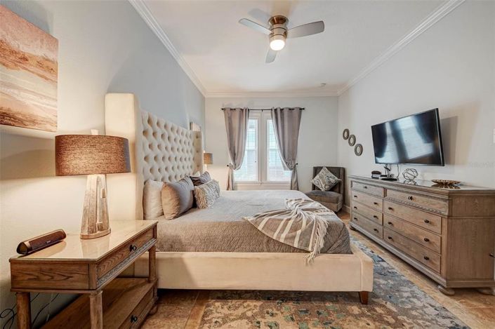 Image No.19-5 Bed Property for sale