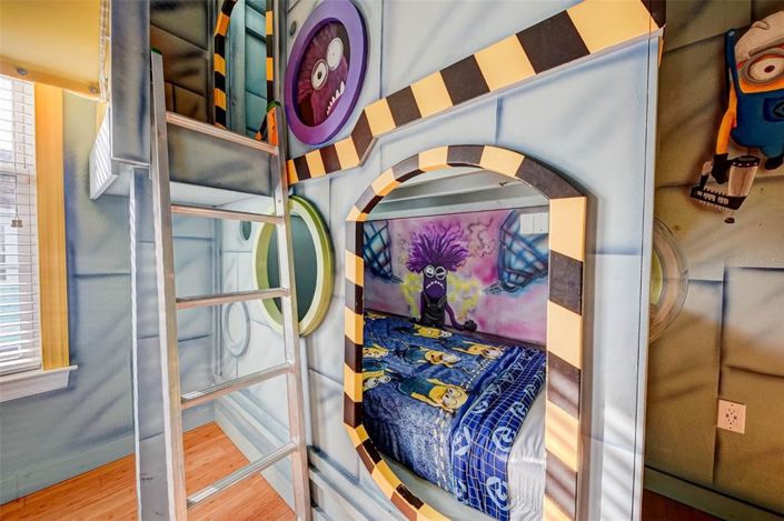 Image No.27-5 Bed Property for sale