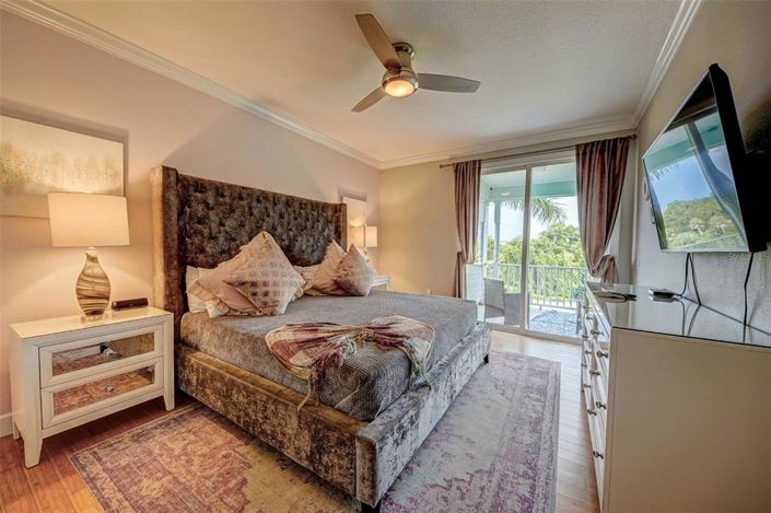 Image No.29-5 Bed Property for sale