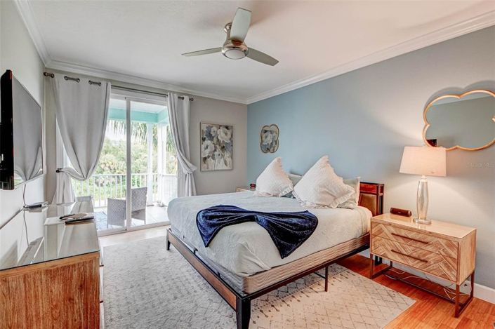 Image No.33-5 Bed Property for sale