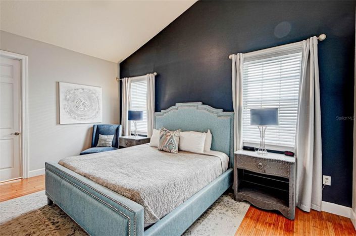 Image No.41-5 Bed Property for sale