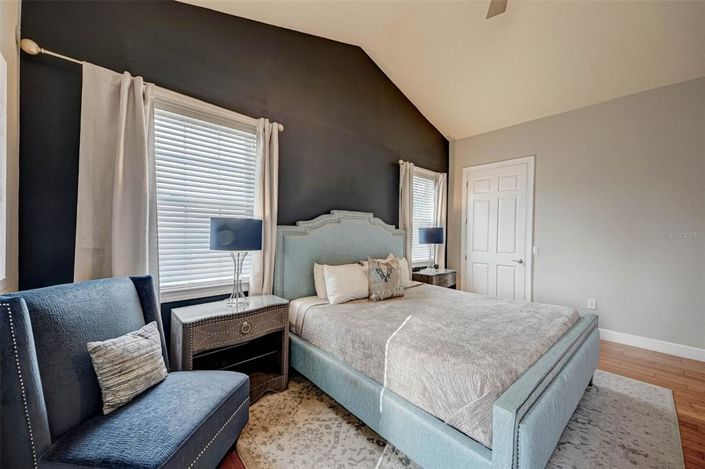 Image No.42-5 Bed Property for sale