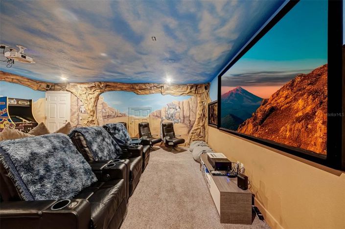 Image No.9-5 Bed Property for sale