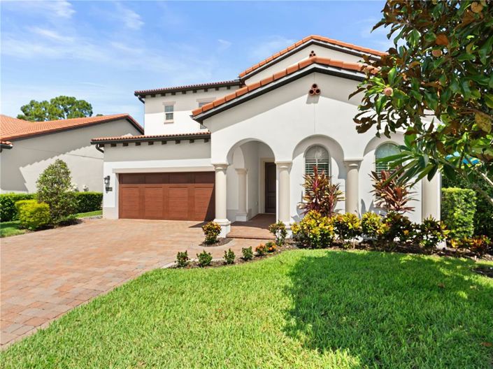 Image No.2-5 Bed Property for sale