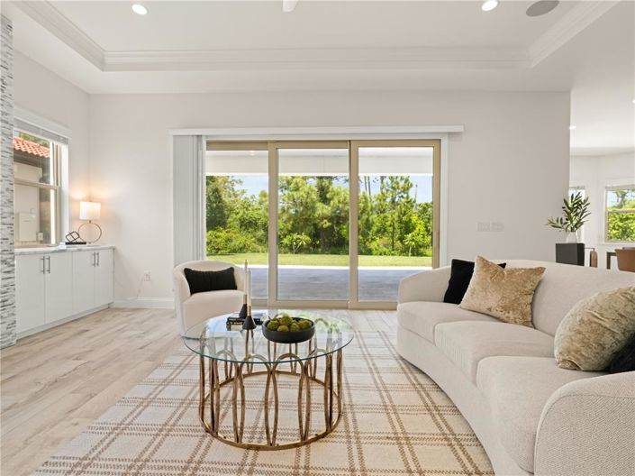 Image No.23-5 Bed Property for sale