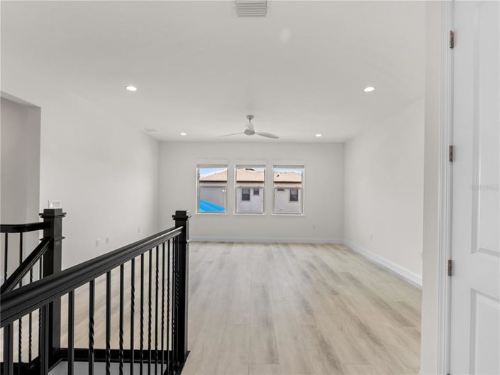 Image No.42-5 Bed Property for sale