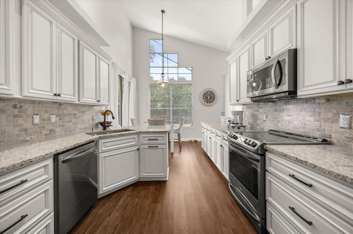 Image No.12-4 Bed Property for sale