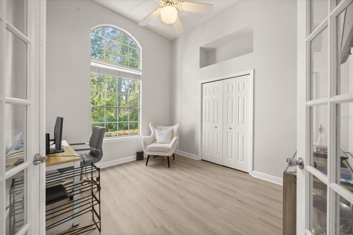 Image No.17-4 Bed Property for sale