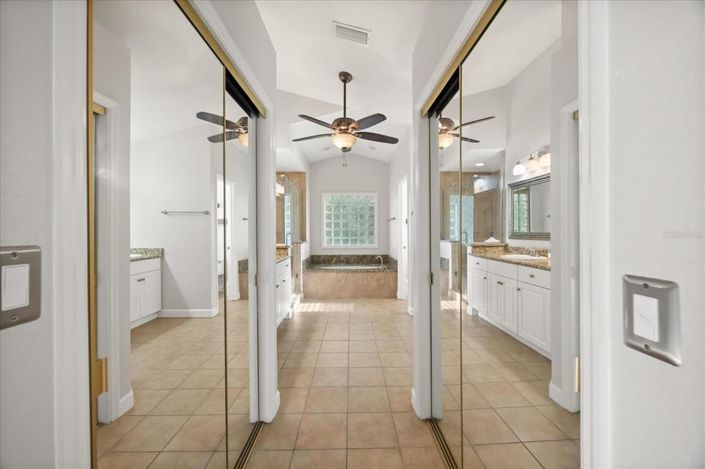 Image No.26-4 Bed Property for sale