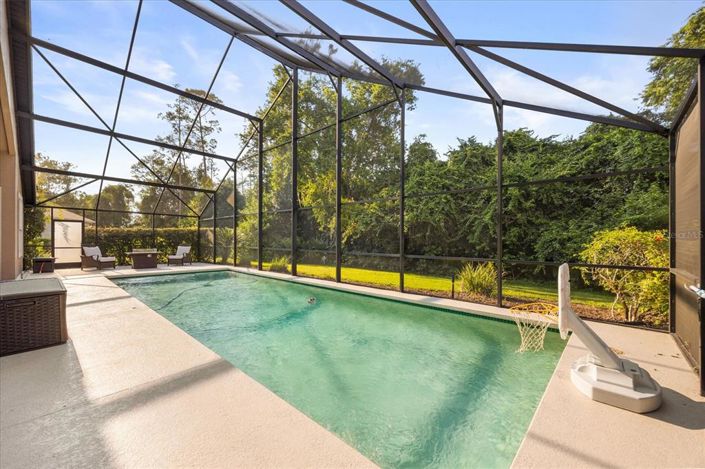 Image No.5-4 Bed Property for sale