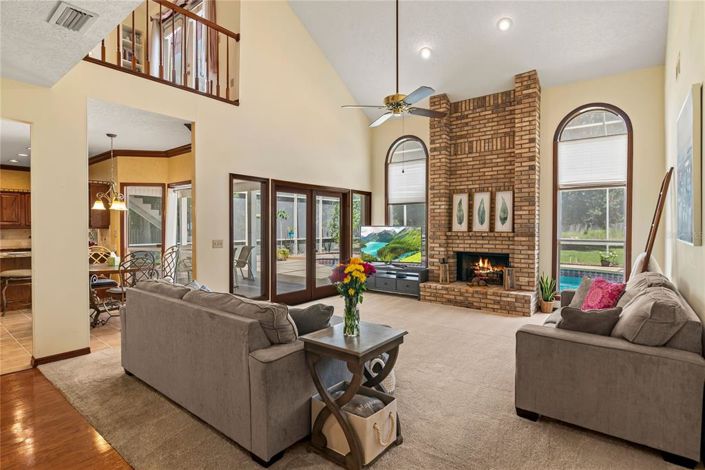 Image No.12-4 Bed Property for sale