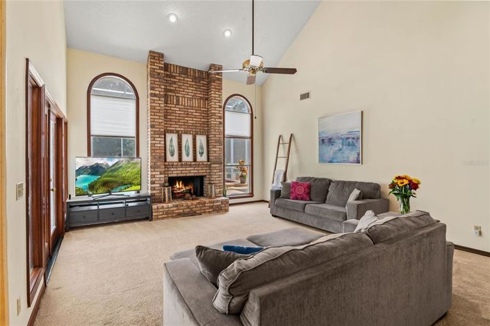 Image No.13-4 Bed Property for sale