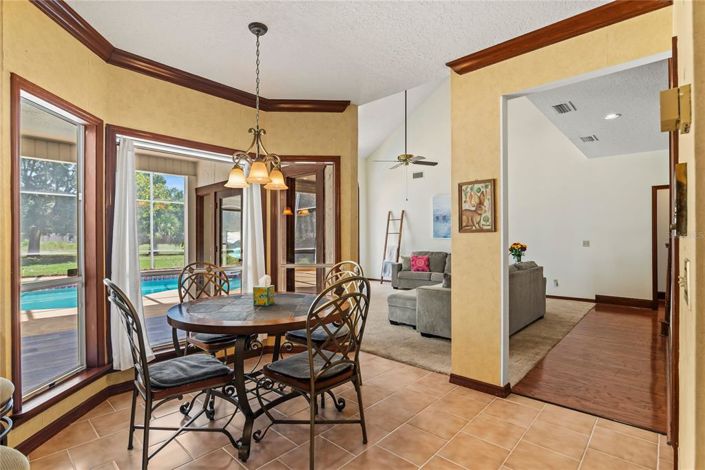 Image No.15-4 Bed Property for sale